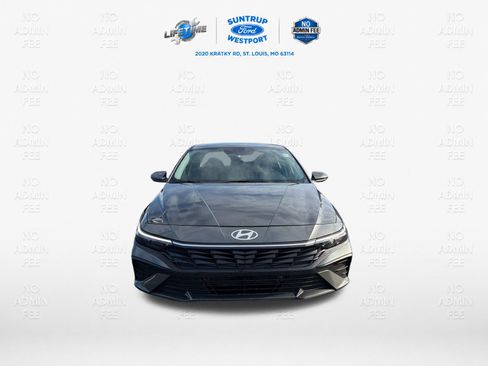 Used 2026 Hyundai Elantra Hybrid FWD image 9
