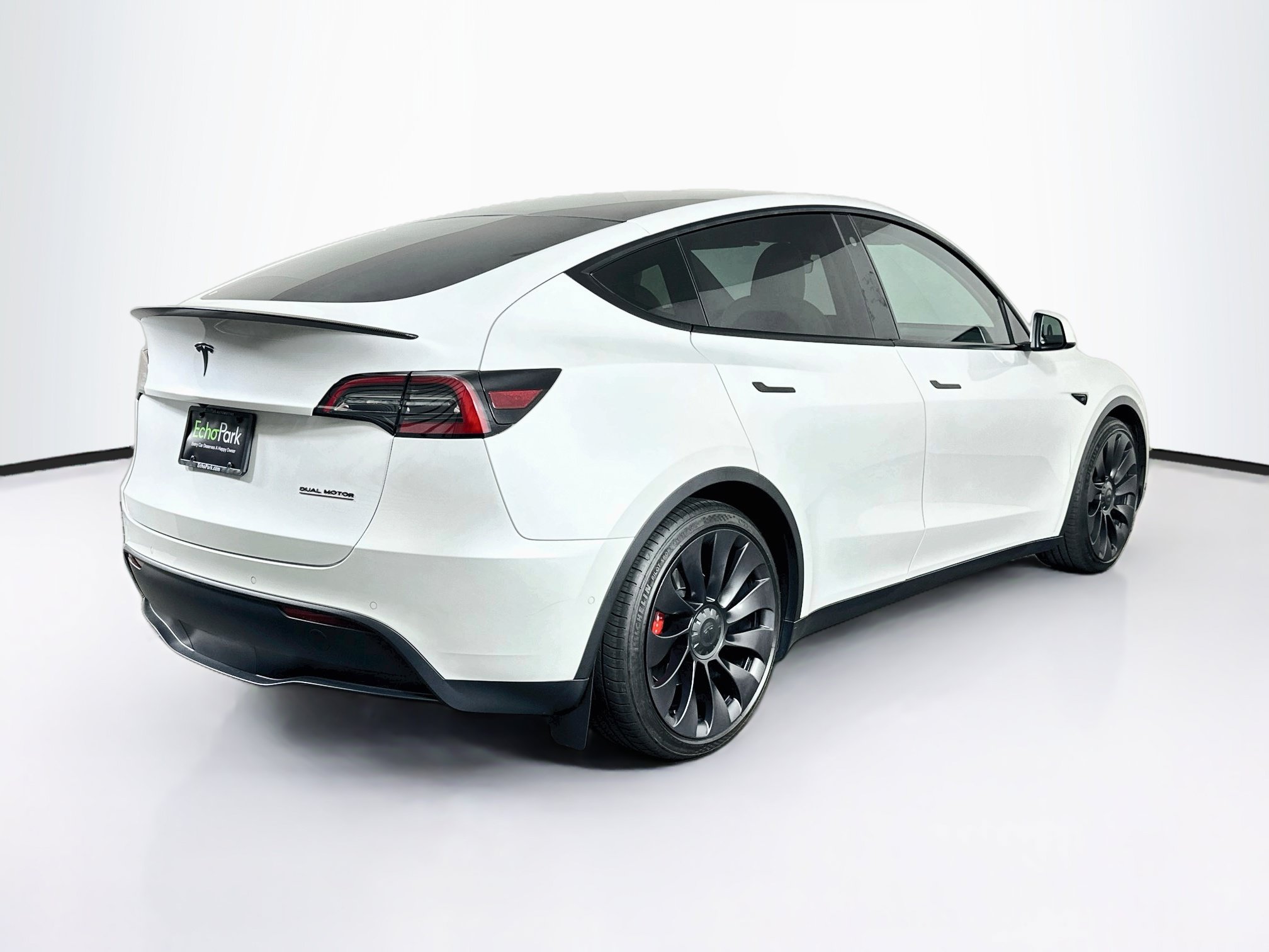 Used 2022 Tesla Model Y Performance AWD/4WD image 9