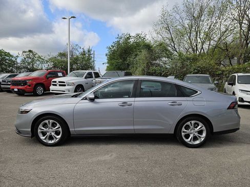 Used 2023 Honda Accord LX image 4