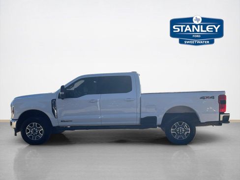Used 2025 Ford F250 Lariat AWD/4WD image 4