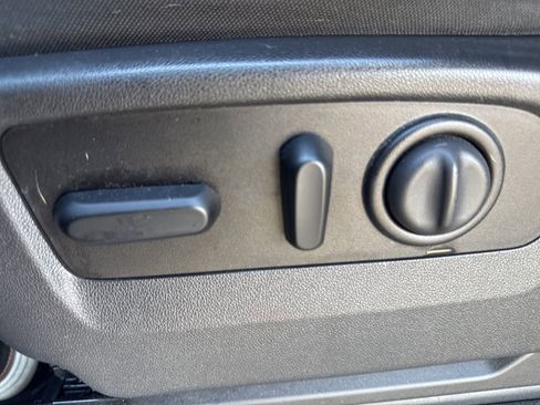 Used 2020 Chevrolet Silverado 1500 RST image 37