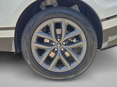 Used 2026 Land Rover Range Rover Velar Dynamic SE AWD/4WD image 25