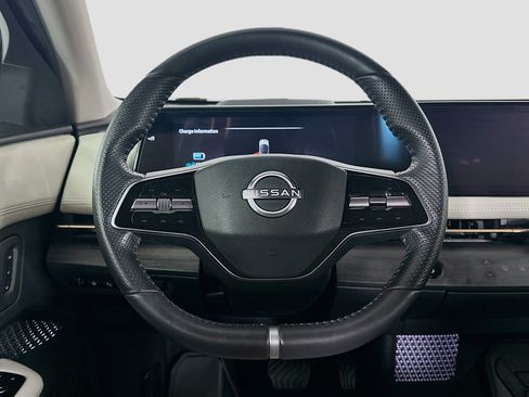 Used 2023 Nissan Ariya FWD image 18