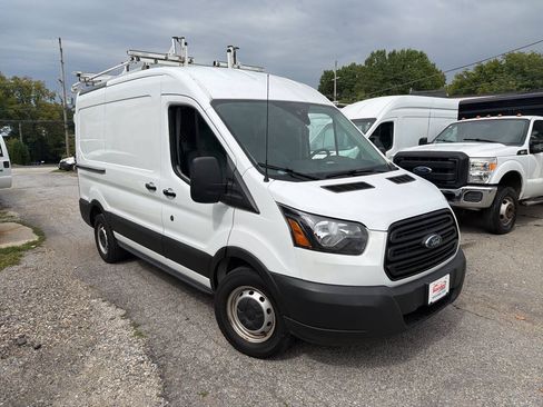 Used 2019 Ford Transit 150 130 Medium Roof RWD image 2