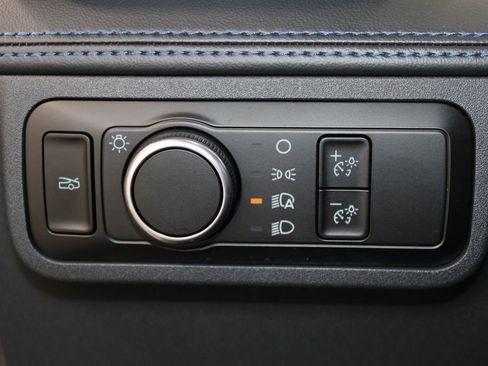 Used 2025 Ford Mustang Dark Horse image 35