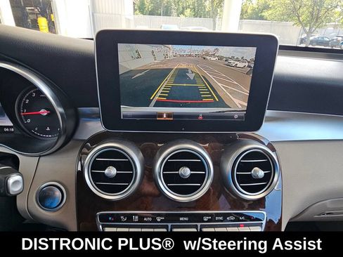 Used 2018 Mercedes-Benz GLC 300 4MATIC image 28