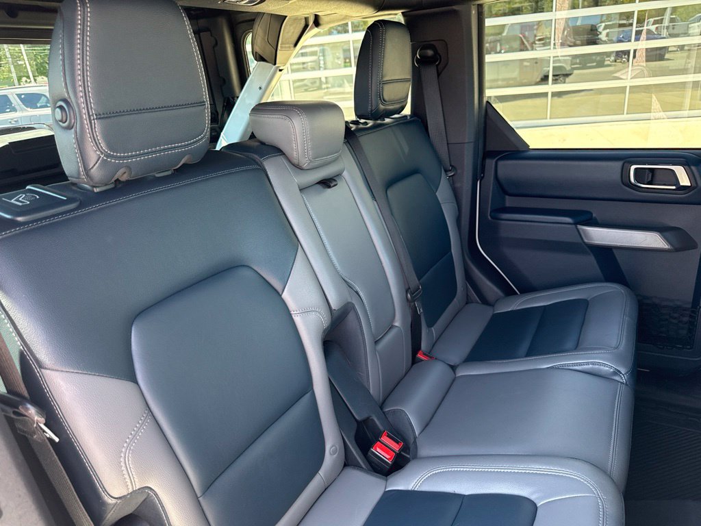 Used 2023 Ford Bronco Outer Banks AWD/4WD image 34
