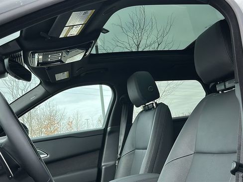 New 2026 Land Rover Range Rover Velar S image 10