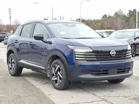 New 2026 Nissan Kicks SV image 2