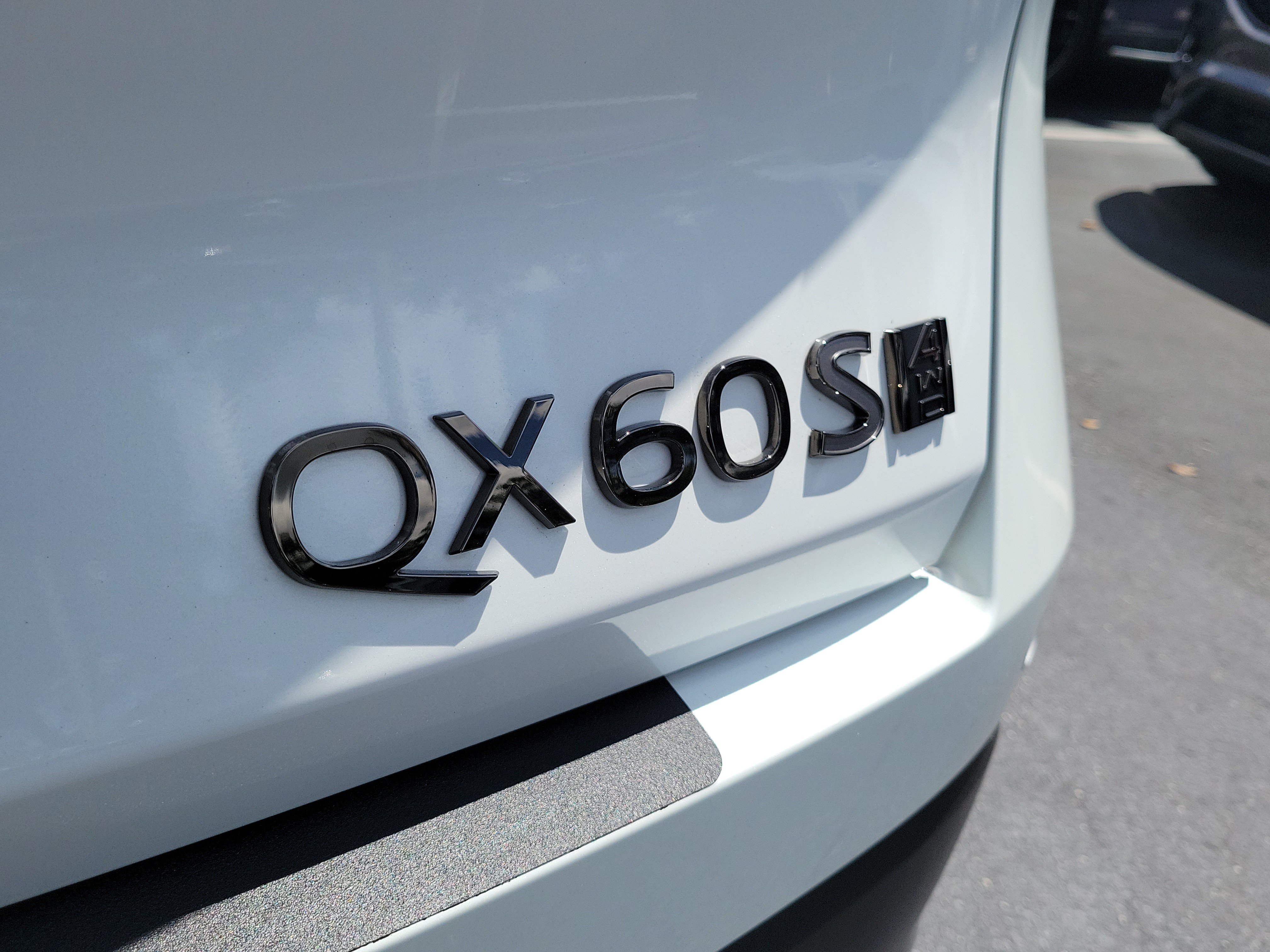Used 2026 INFINITI QX60 Sport w/ Dark Cargo Package AWD/4WD image 8