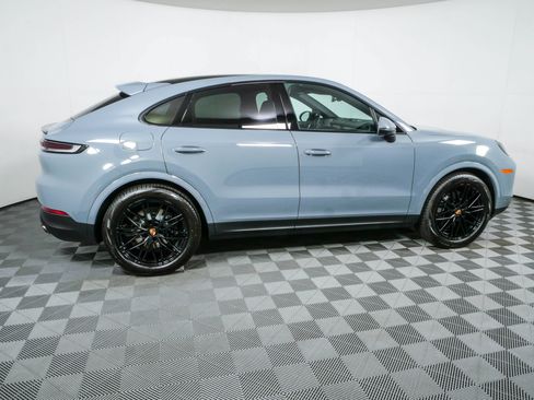 New 2026 Porsche Cayenne Coupe AWD/4WD image 30