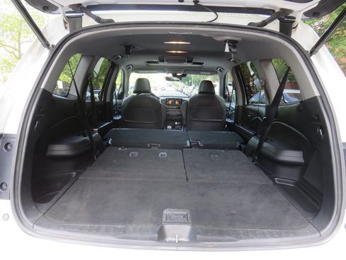 Used 2020 Honda Pilot Touring image 28