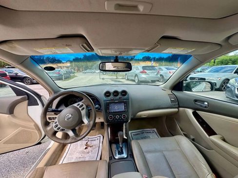 Used 2010 Nissan Altima 2.5 SL w/ Technology Pkg image 23