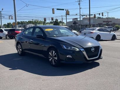 Used 2022 Nissan Altima 2.5 SV