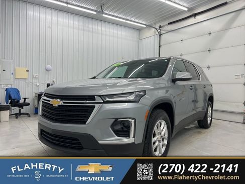 Used 2023 Chevrolet Traverse LS w/ Safety Package image 6