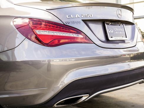 Used 2018 Mercedes-Benz CLA 250 w/ Premium Package image 13