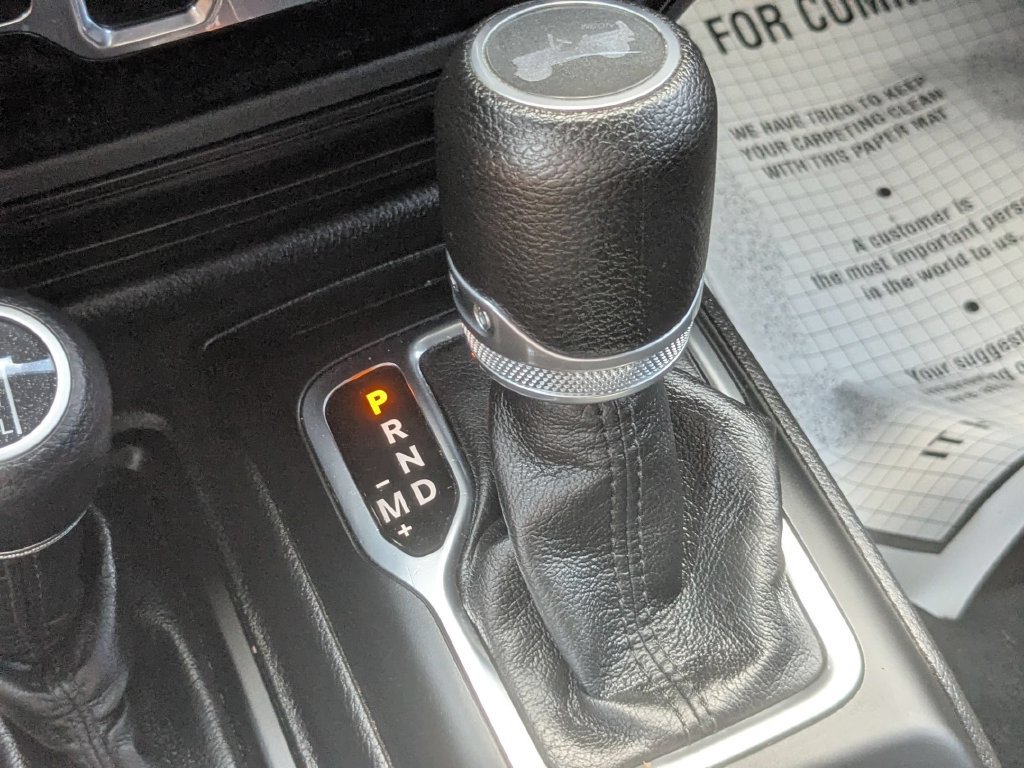 Certified 2022 Jeep Wrangler Unlimited Sport AWD/4WD image 21