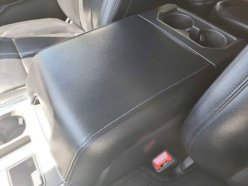 Used 2019 Ford Expedition XLT w/ Equipment Group 202A image 28