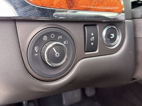 Used 2014 Lincoln MKS AWD w/ Equipment Group 101A image 29