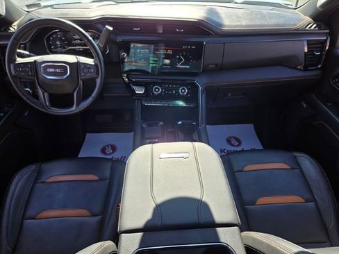 Used 2025 GMC Sierra 2500 AT4 w/ AT4 Premium Plus Package image 13