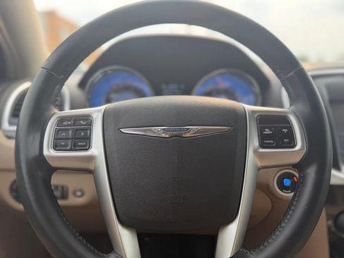 Used 2013 Chrysler 300 w/ Driver Convenience Group RWD image 27