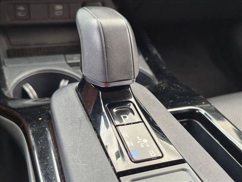 Used 2023 Toyota Prius Limited FWD image 11