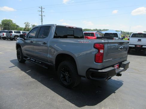 Used 2021 Chevrolet Silverado 1500 LT Trail Boss w/ LT Trail Boss Premium Package AWD/4WD image 11