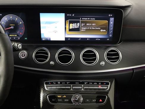 Used 2017 Mercedes-Benz E 43 AMG 4MATIC Sedan image 27