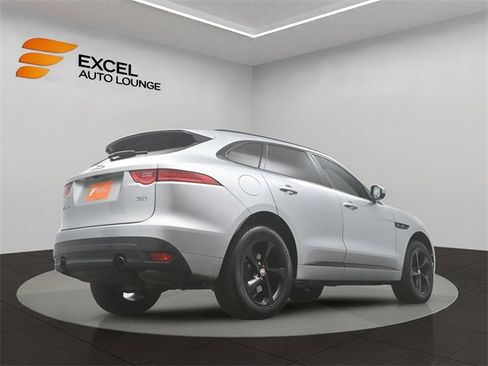 Used 2020 Jaguar F-PACE R-Sport image 42