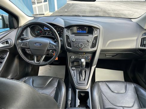 Used 2016 Ford Focus SE w/ Equipment Group 201A image 7