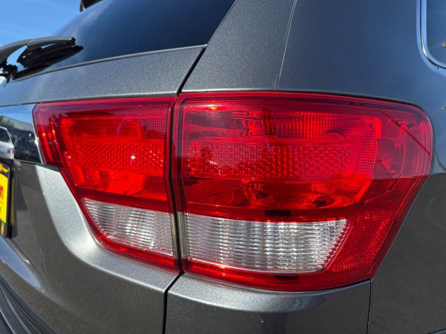 Used 2013 Jeep Grand Cherokee Limited w/ Luxury Group II AWD/4WD image 13