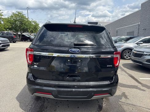 Used 2019 Ford Explorer XLT w/ Equipment Group 202A AWD/4WD image 4