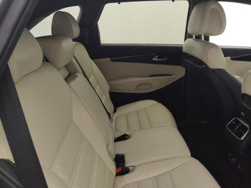 Used 2016 Kia Sorento SX w/ SXL Technology Package image 19