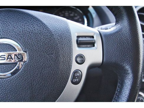 Used 2013 Nissan Rogue SL FWD image 16