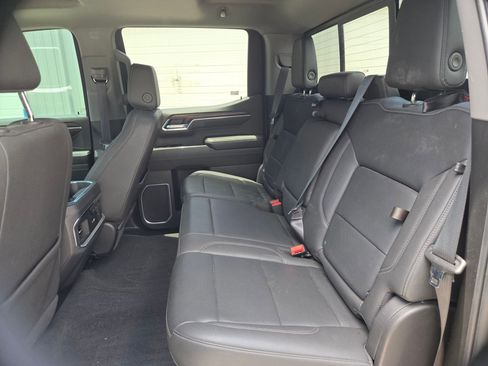 Used 2022 GMC Sierra 1500 SLT AWD/4WD image 13