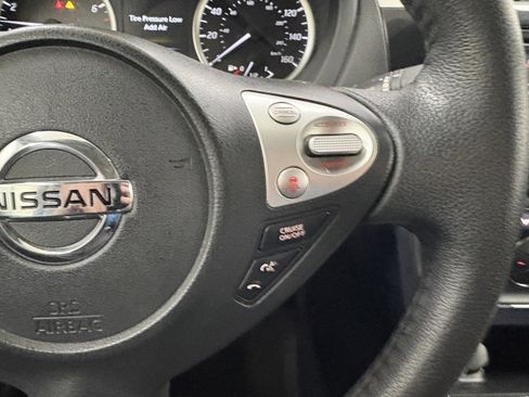 Used 2018 Nissan Sentra SR w/ SR Midnight Edition Package image 31