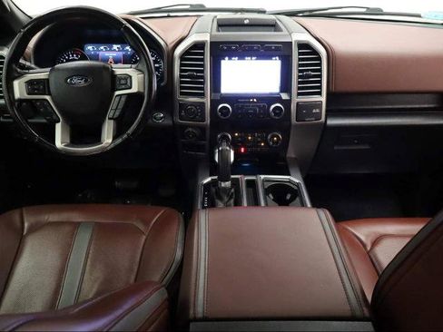 Certified 2019 Ford F150 Platinum w/ Equipment Group 701A Luxury image 39