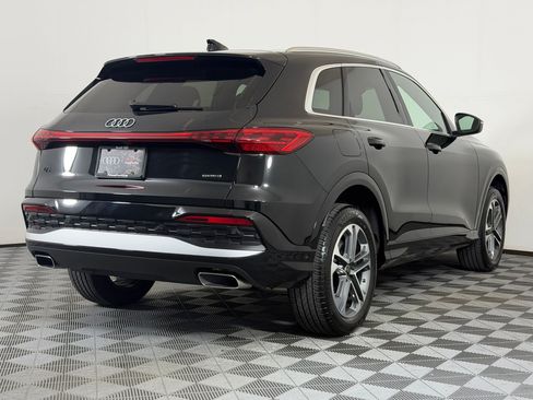 Used 2025 Audi Q5 Premium w/ Premium Plus AWD/4WD image 9