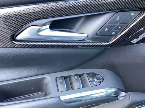 New 2026 Chevrolet Traverse High Country w/ LPO, Floor Liner Package image 12