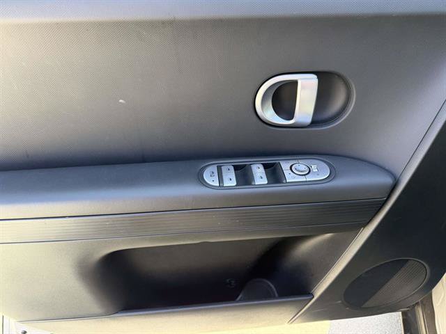 Used 2024 Hyundai Ioniq 5 SEL RWD image 18