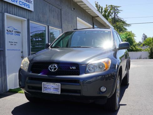 Used 2008 Toyota RAV4 Sport FWD image 2