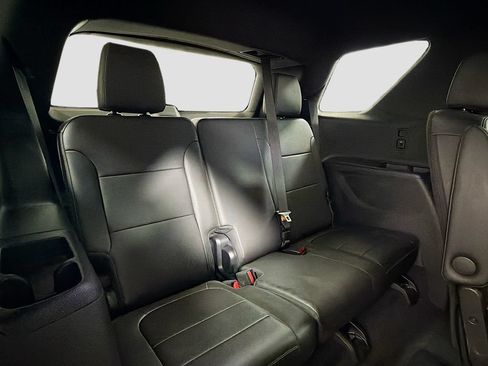 Used 2023 Chevrolet Traverse LT w/ LPO, Floor Liner Package AWD/4WD image 27