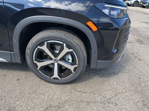 New 2026 Volkswagen Tiguan SE AWD/4WD image 5