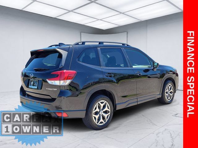 Used 2023 Subaru Forester Premium AWD/4WD image 4