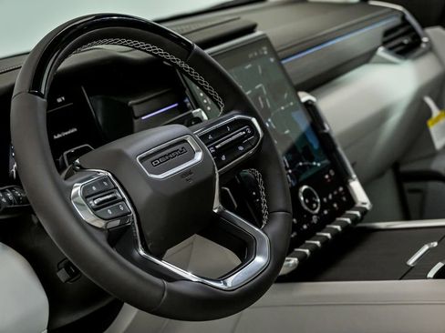 New 2026 GMC Acadia Denali image 12