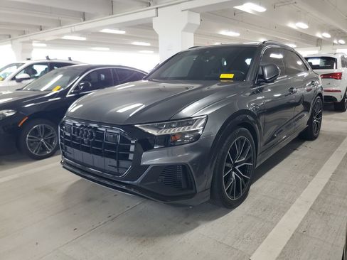 Used 2021 Audi Q8 Prestige w/ Prestige Package AWD/4WD image 1