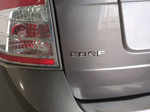Used 2010 Ford Edge Limited FWD image 16