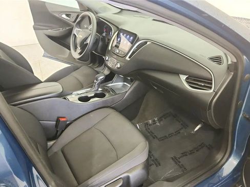 Used 2024 Chevrolet Malibu LT FWD image 35
