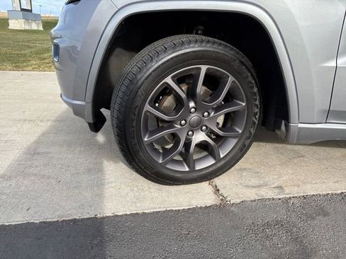 Used 2020 Jeep Grand Cherokee Altitude image 27