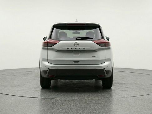 Used 2025 Nissan Rogue SV image 7